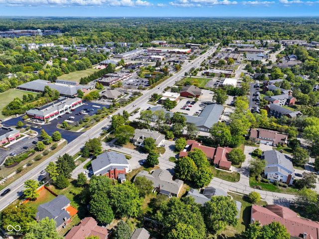 44 Dominion Drive, Zionsville, IN 46077