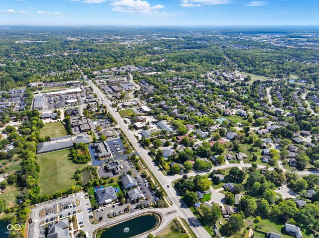 44 Dominion Drive, Zionsville, IN 46077