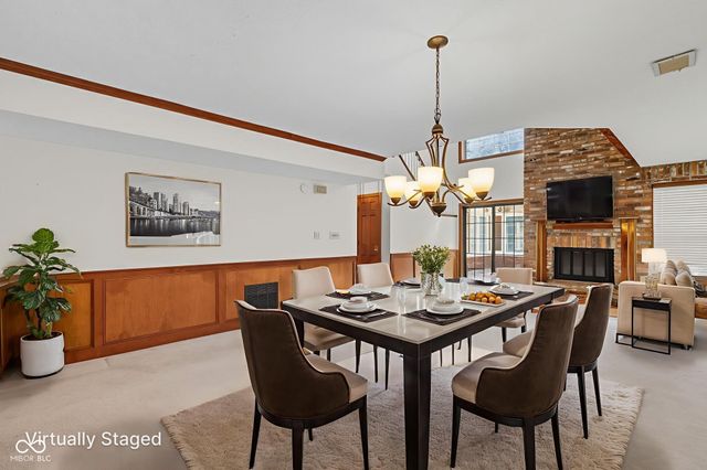 44 Dominion Drive, Zionsville, IN 46077