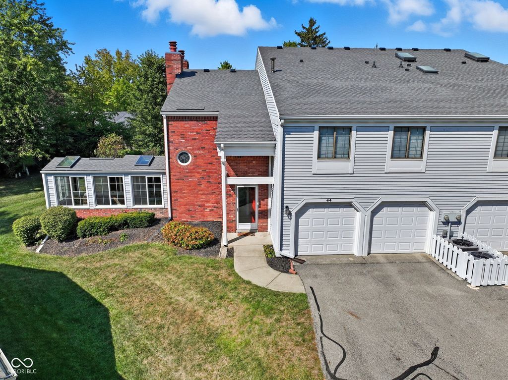 44 Dominion Drive, Zionsville, IN 46077