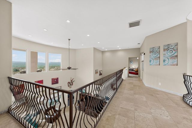 1314 Sara Way SE, Rio Rancho, NM 87124