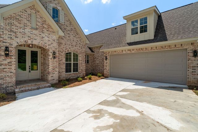 48 Buckskin Dr., Hattiesburg, MS 39402