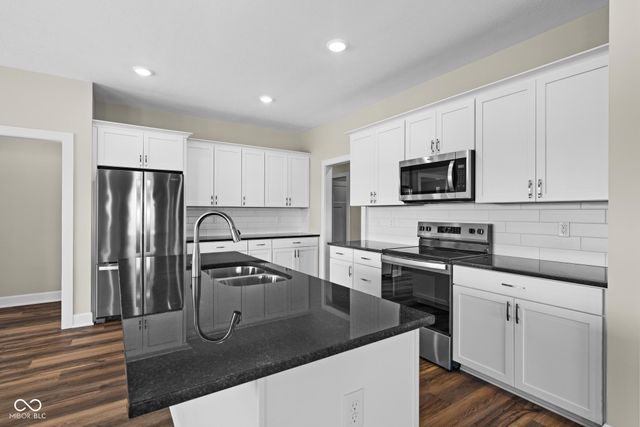 6207 Preserve Way, Mccordsville, IN 46055