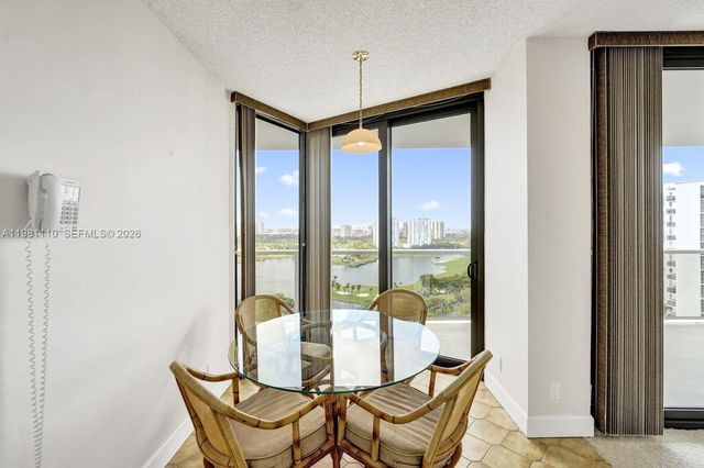 20281 E Country Club Drive 1703, Aventura, FL 33180