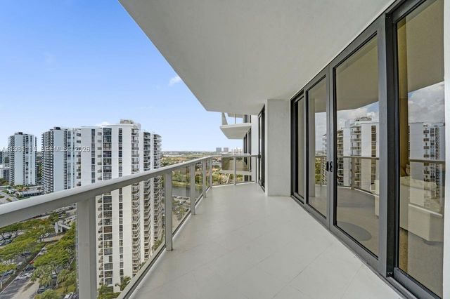 20281 E Country Club Drive 1703, Aventura, FL 33180