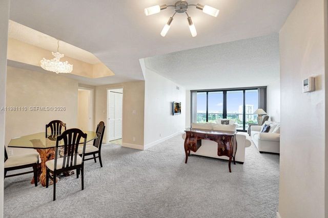 20281 E Country Club Drive 1703, Aventura, FL 33180