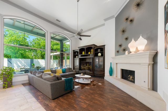 4001 Memorial Court, Carrollton, TX 75010