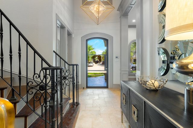 4001 Memorial Court, Carrollton, TX 75010