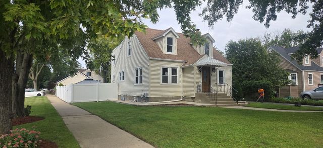 6848 W 96th Street, Oak Lawn, IL 60453