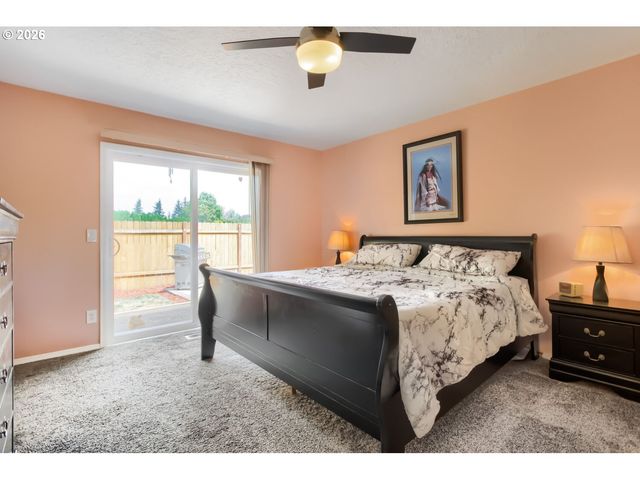 437 Sw CHAPMAN Ave, Troutdale, OR 97060