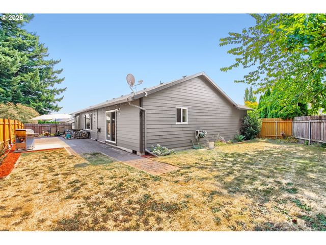 437 Sw CHAPMAN Ave, Troutdale, OR 97060