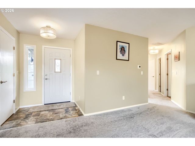 437 Sw CHAPMAN Ave, Troutdale, OR 97060