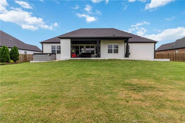 961 Osage View Drive, Bentonville, AR 72713