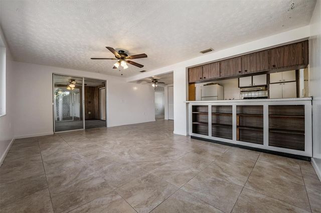 5209 BEACON HILL DRIVE, New Port Richey, FL 34652