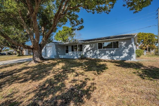 5209 BEACON HILL DRIVE, New Port Richey, FL 34652