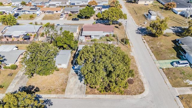 5209 BEACON HILL DRIVE, New Port Richey, FL 34652