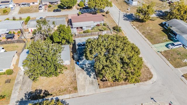 5209 BEACON HILL DRIVE, New Port Richey, FL 34652