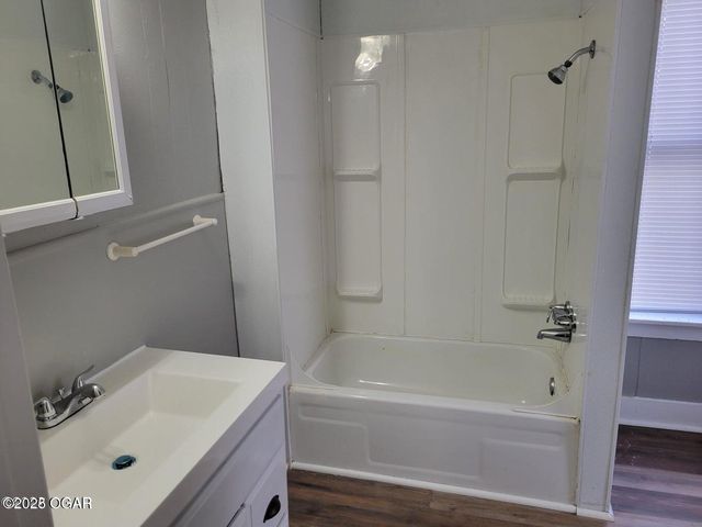 1627 W 3rd Street, Joplin, MO 64801