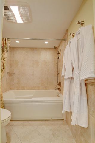 4750 S Ocean Boulevard 702, Highland Beach, FL 33487