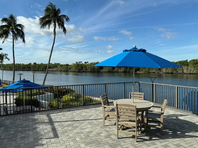 4750 S Ocean Boulevard 702, Highland Beach, FL 33487