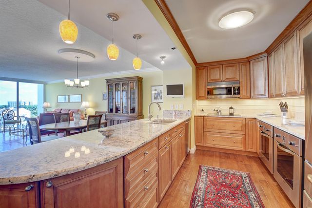 4750 S Ocean Boulevard 702, Highland Beach, FL 33487