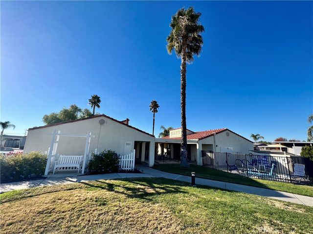 1295 S Cawston 271, Hemet, CA 92545