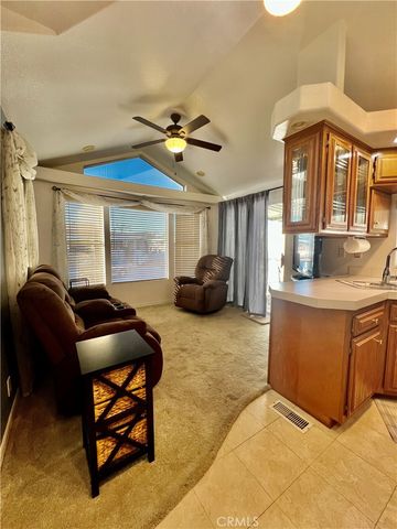 1295 S Cawston 271, Hemet, CA 92545