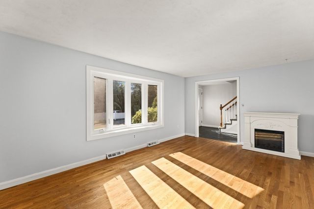 42 Boylston St 42R, Randolph, MA 02368