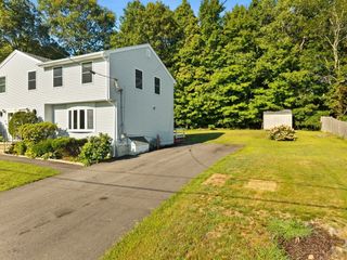 42 Boylston St 42R, Randolph, MA 02368
