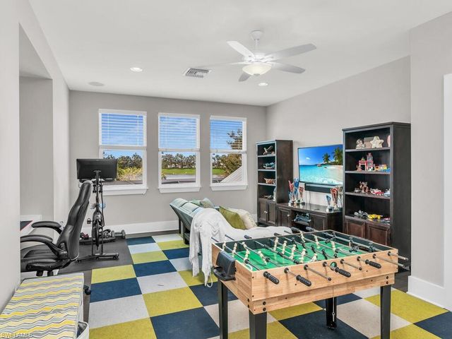 14785 Leeward DR, Naples, FL 34114