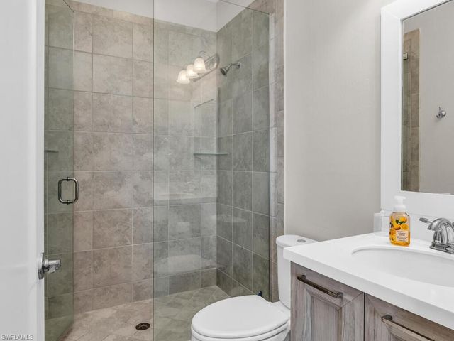 14785 Leeward DR, Naples, FL 34114