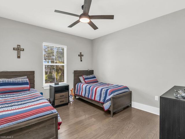 14785 Leeward DR, Naples, FL 34114