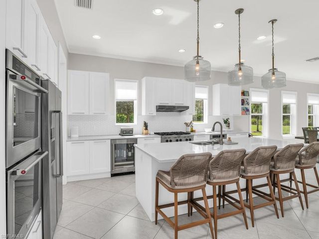 14785 Leeward DR, Naples, FL 34114