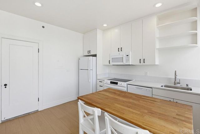 702 Ash Street 702, San Diego, CA 92101