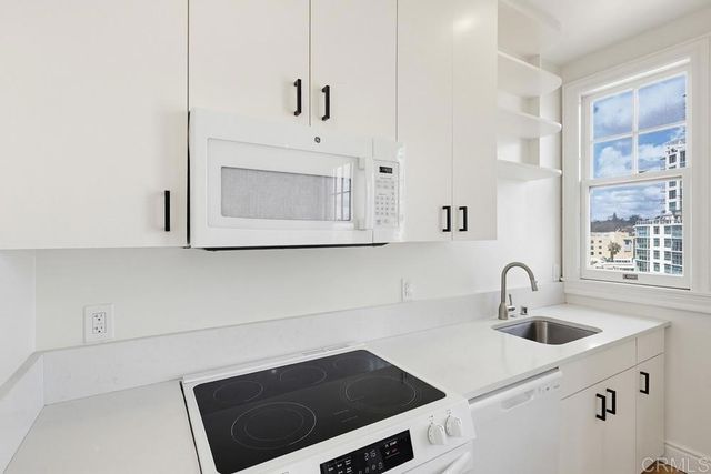 702 Ash Street 702, San Diego, CA 92101
