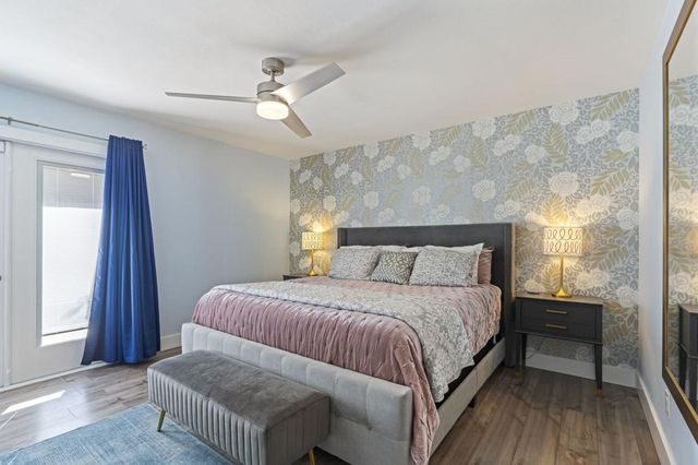 1433 Sunflower Circle N, Palm Springs, CA 92262