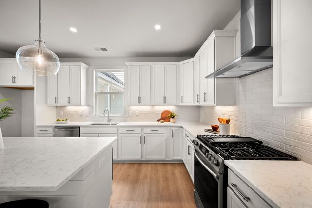 726 Rumbling Leaf Lane 1486, Summerville, SC 29486