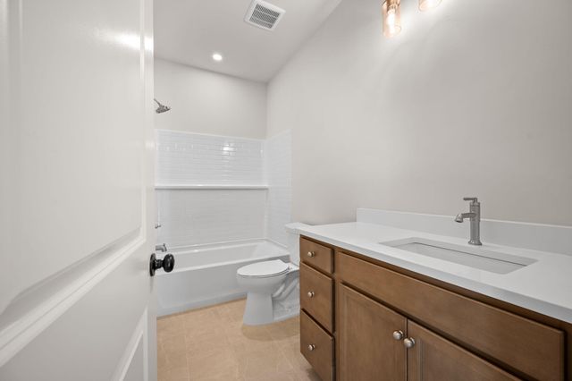 726 Rumbling Leaf Lane 1486, Summerville, SC 29486