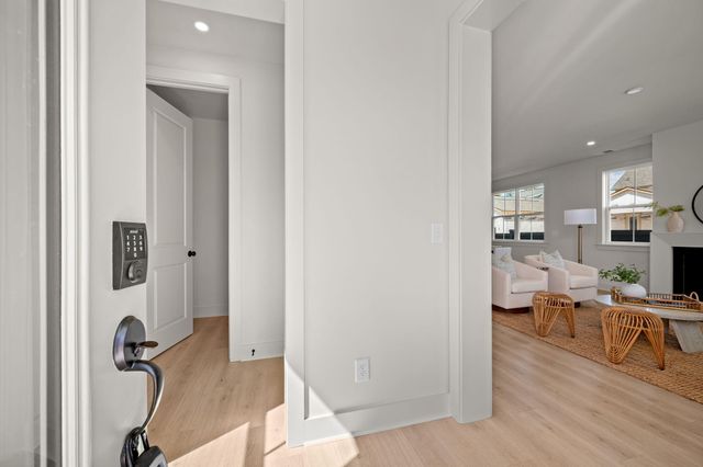 726 Rumbling Leaf Lane 1486, Summerville, SC 29486