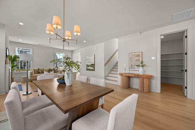 726 Rumbling Leaf Lane 1486, Summerville, SC 29486