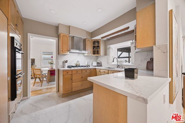 12333 Hillslope Street, Studio City (los Angeles), CA 91604