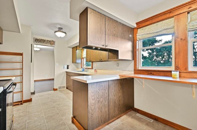 5955 Osage Road, Waterloo, IA 50703