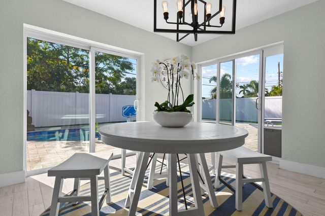 912 SE 15th Court, Deerfield Beach, FL 33441