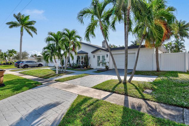 912 SE 15th Court, Deerfield Beach, FL 33441
