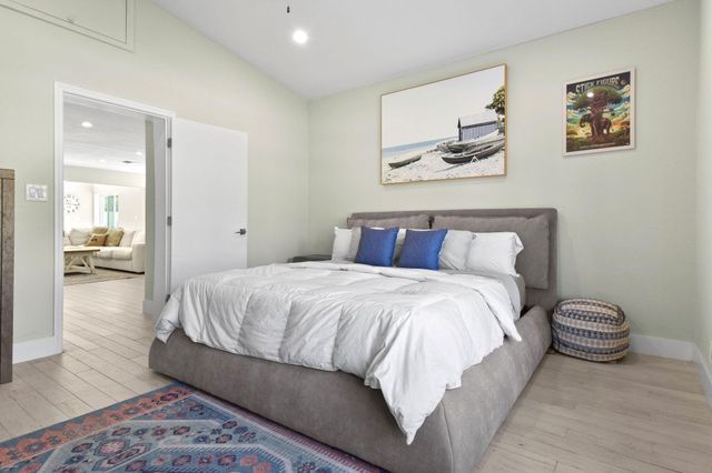 912 SE 15th Court, Deerfield Beach, FL 33441