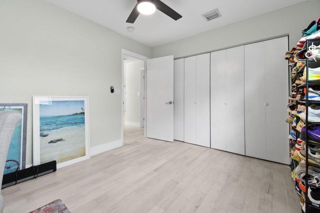 912 SE 15th Court, Deerfield Beach, FL 33441