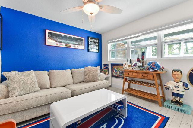 912 SE 15th Court, Deerfield Beach, FL 33441