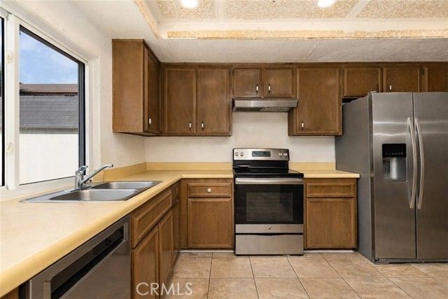 1611 N Kelly, Upland, CA 91784