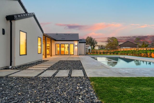 209 Corte Sendero, Lincoln, CA 95648