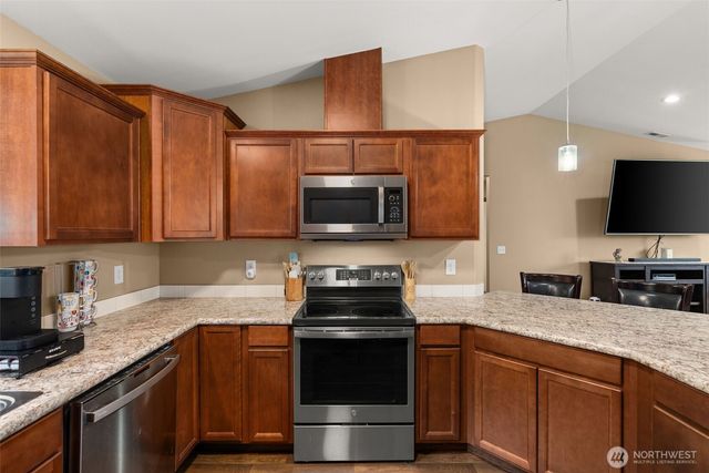 1717 Krause Road, Raymond, WA 98577